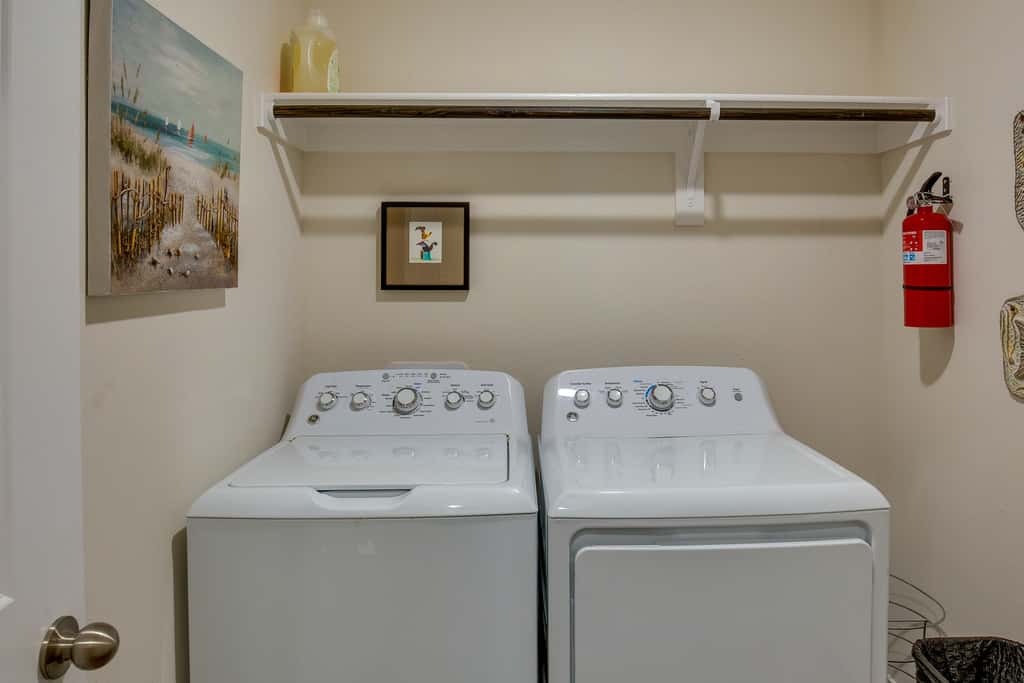 Game Room + Walk to Beach: Gun Barrel City Gem!
