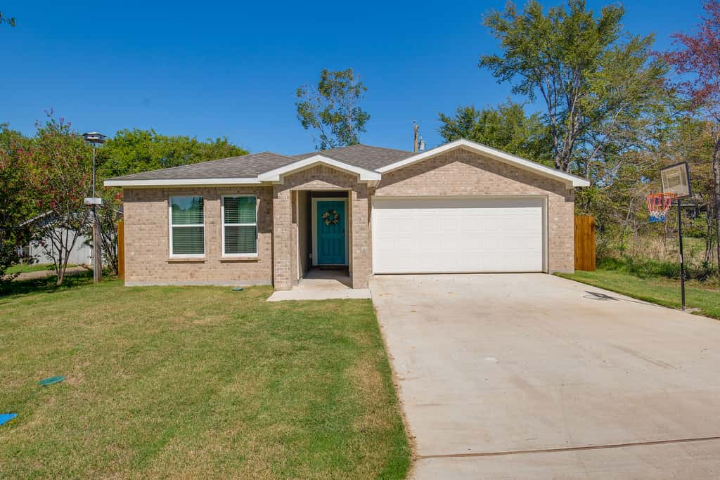 Game Room + Walk to Beach: Gun Barrel City Gem!