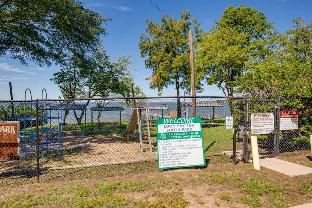 Game Room + Walk to Beach: Gun Barrel City Gem!