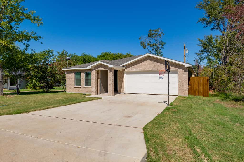 Game Room + Walk to Beach: Gun Barrel City Gem!