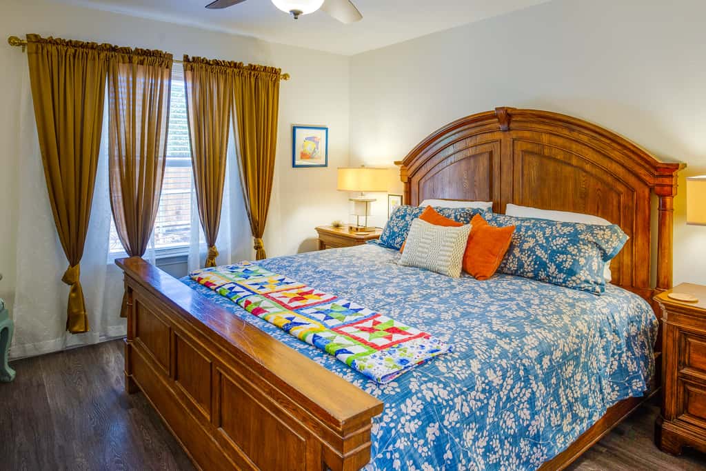 Game Room + Walk to Beach: Gun Barrel City Gem!