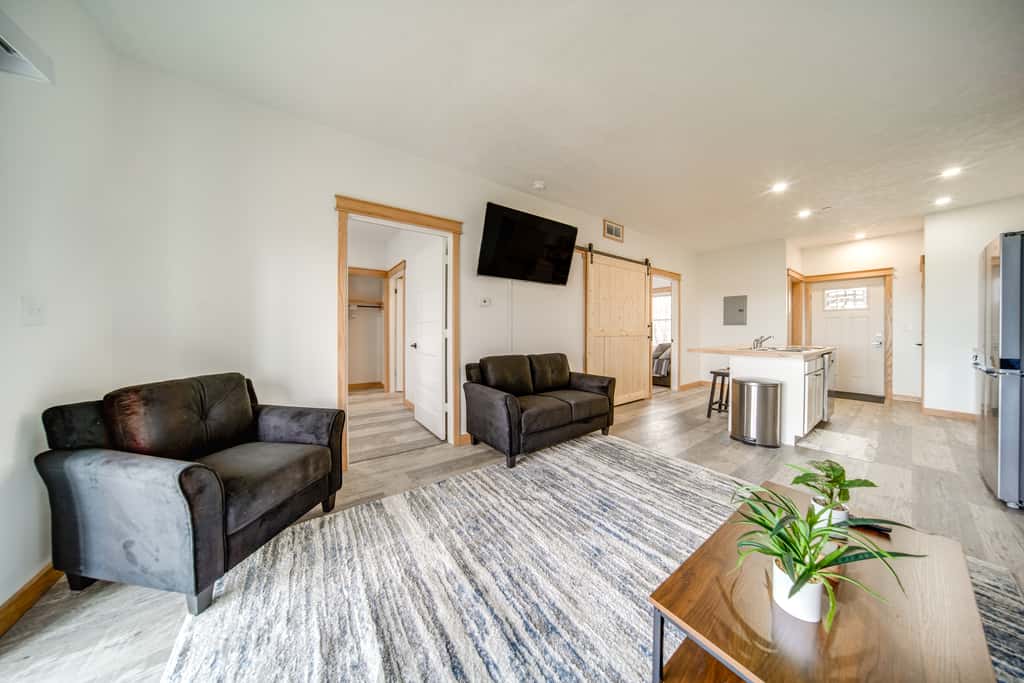 Golf Course View: Centrally Located Condo in Erie