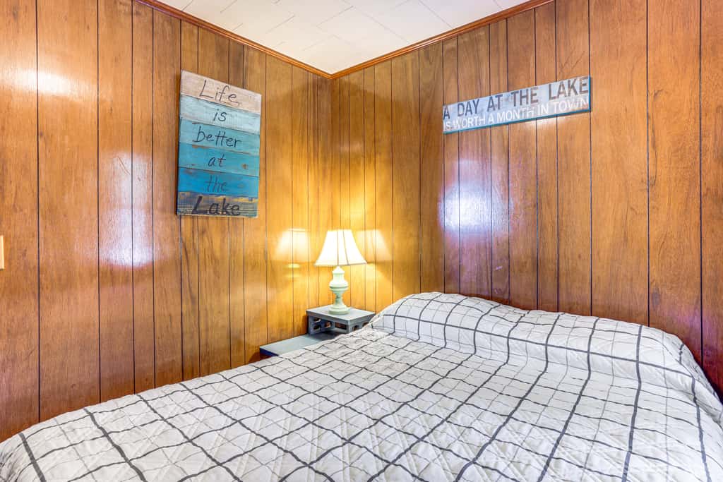 Shared Dock & Yard: Greers Ferry Lake Home!