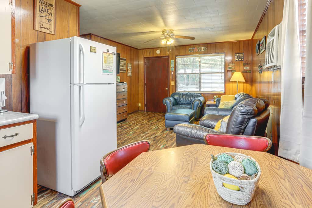Shared Dock & Yard: Greers Ferry Lake Home!