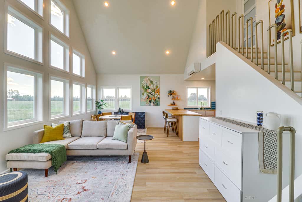 Kalispell Mountain Getaway w/ Hot Tub & Fire Pit!
