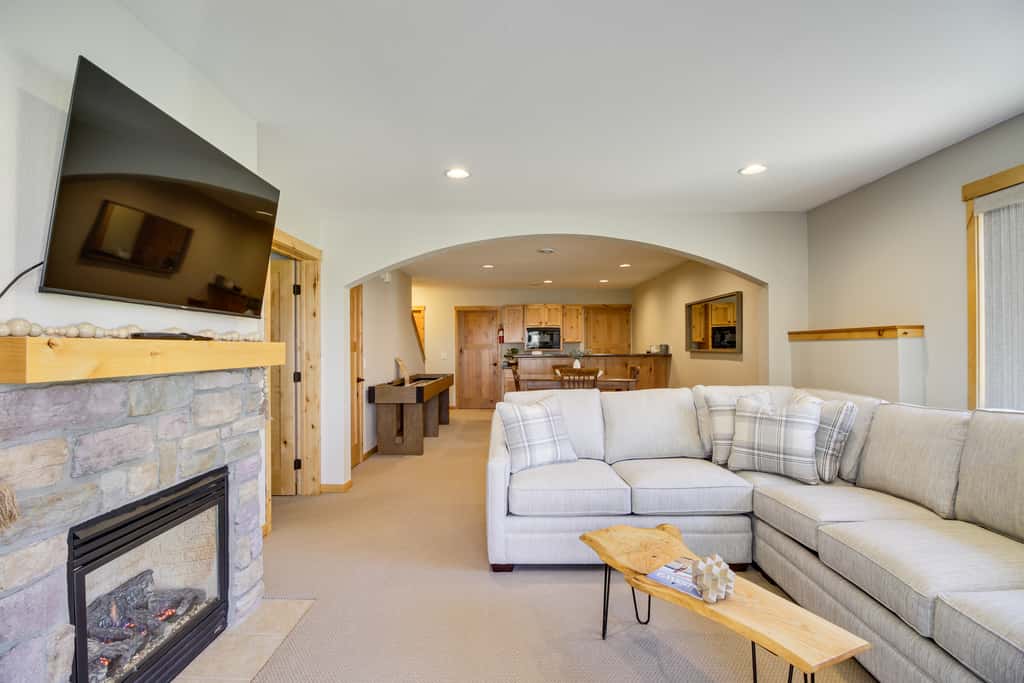 Nisswa Townhome w/ Boat Slip + Gull Lake Access!