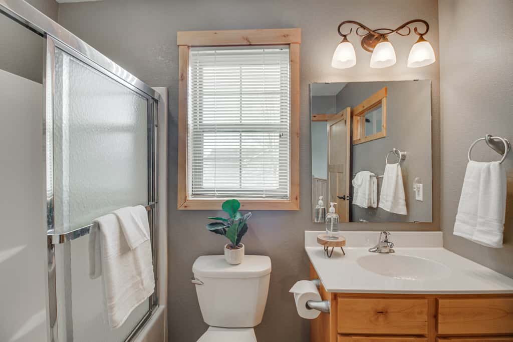 Nisswa Townhome w/ Boat Slip + Gull Lake Access!
