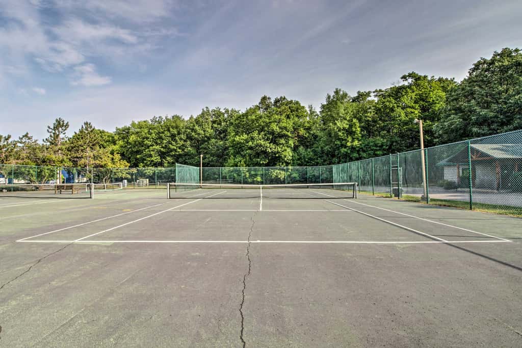 Nisswa Townhome w/ Boat Slip + Gull Lake Access!