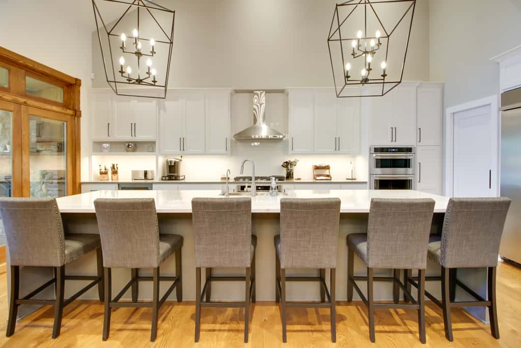 Sprawling Minnesota Home w/ On-Site Lake Access