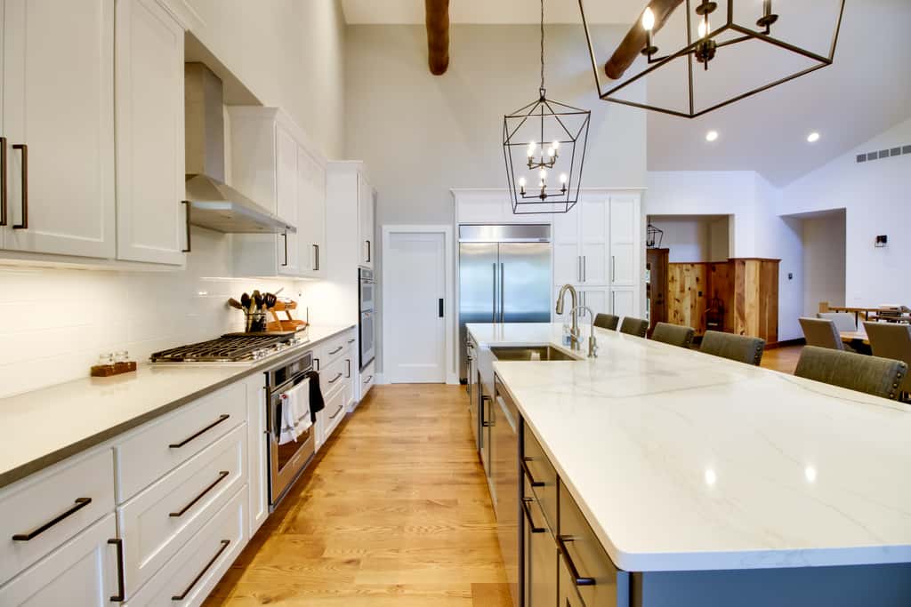 Sprawling Minnesota Home w/ On-Site Lake Access