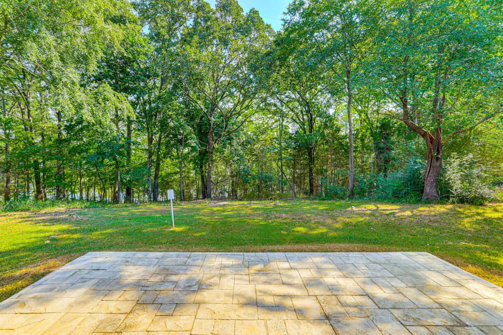 Spacious Heber Springs Home - Easy Marina Access!