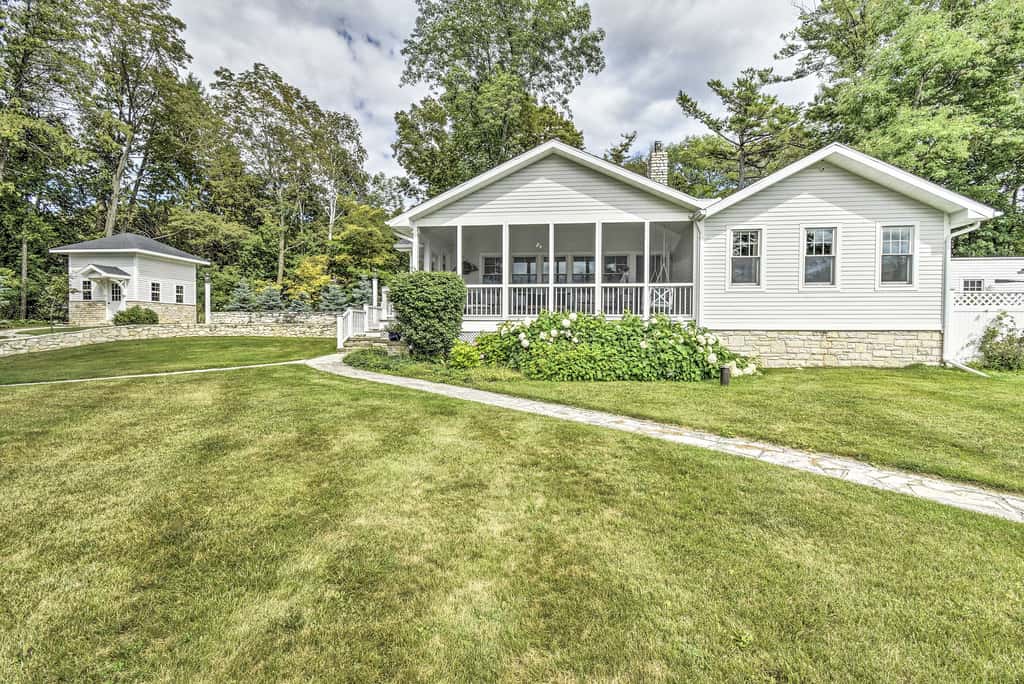 Ephraim Home w/ Yard - Walk to Lake Michigan!