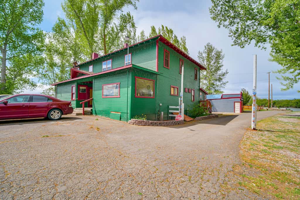 'Crater Lake' Williamson River Resort Cabin 6