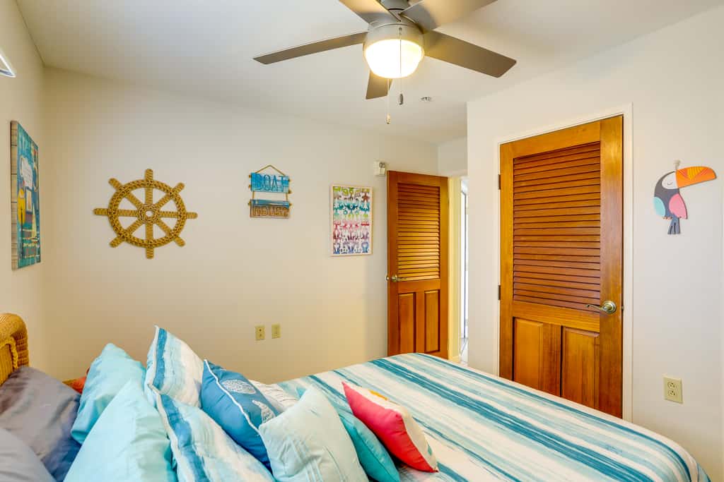 Waterfront Middle Bass Condo w/ Pool Access!