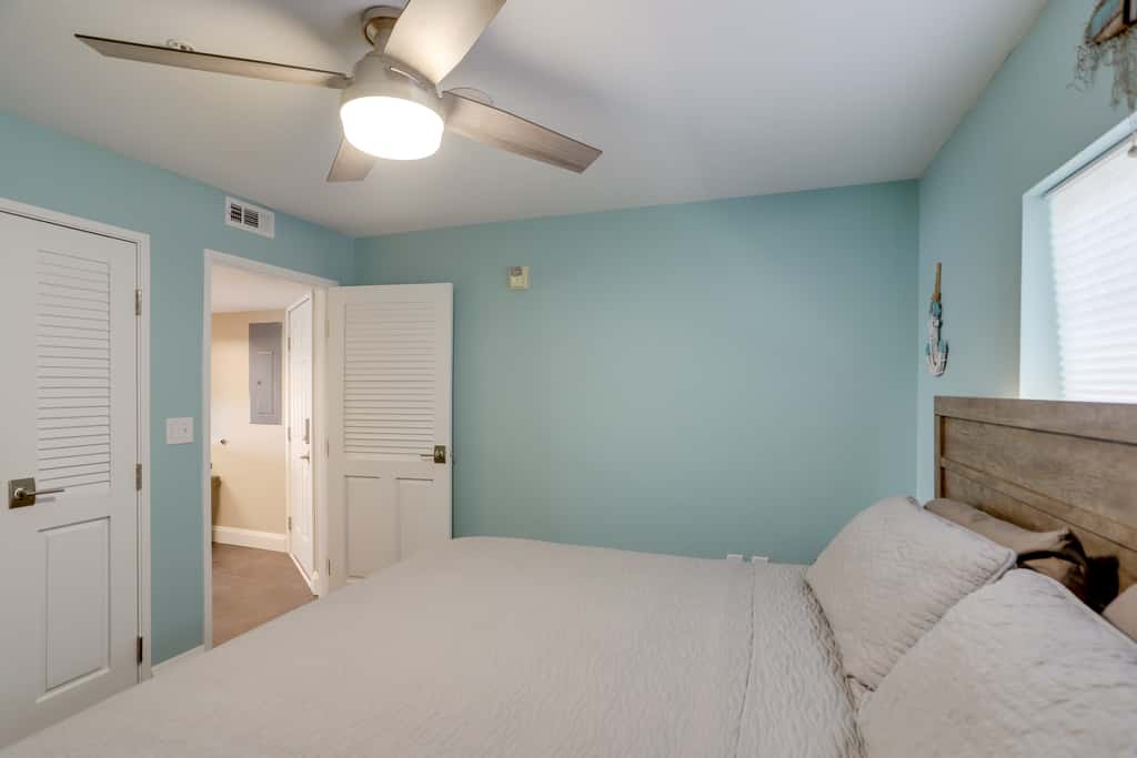 Waterfront Middle Bass Condo w/ Lake Erie Views!