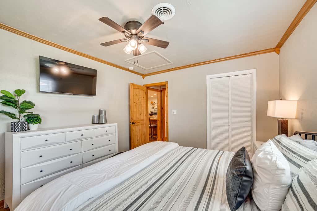 Spacious Deck: Waterfront Home in Gun Barrel City!