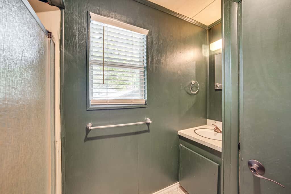 Spacious Deck: Waterfront Home in Gun Barrel City!