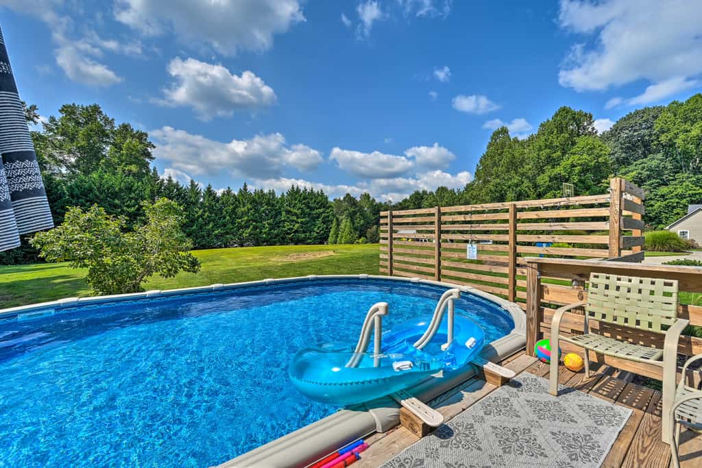 Peaceful Country Retreat w/ Easy Highway Access!