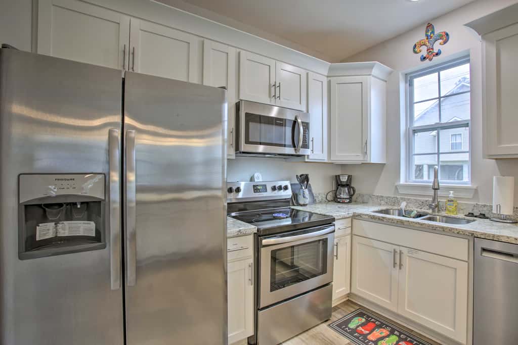 Waveland Home Near Beach: Pets Allowed!
