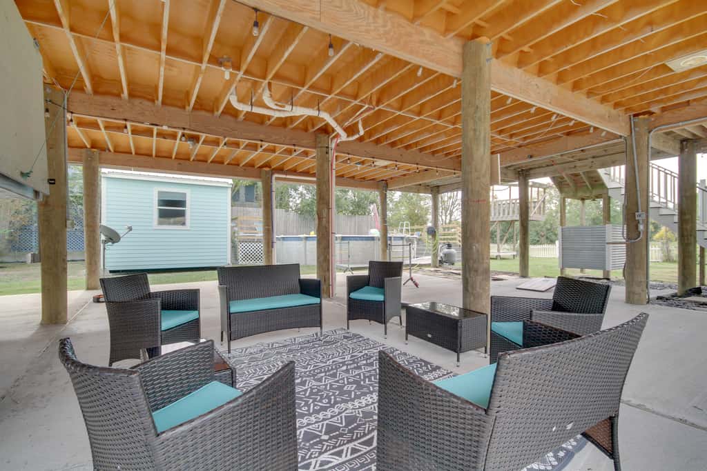 Sunny Waveland Home Rental w/ Pool: Walk to Beach!