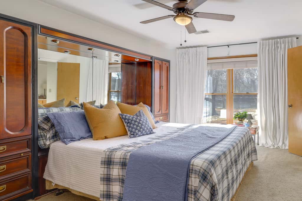 Fish, Hike & Relax: Heber Springs Family Home