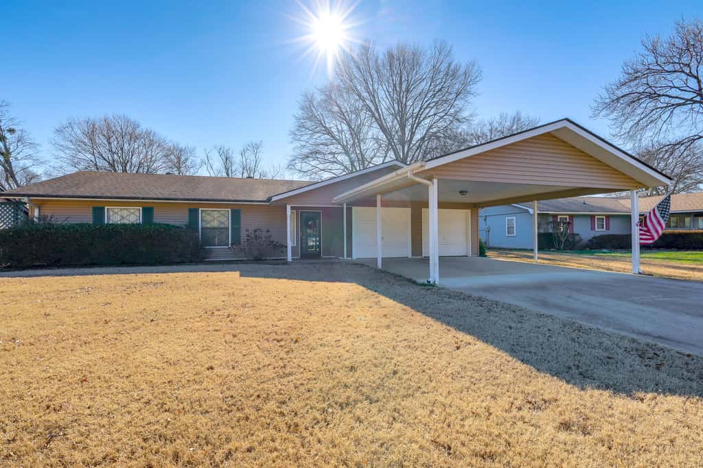Fish, Hike & Relax: Heber Springs Family Home