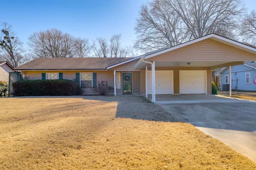 Fish, Hike & Relax: Heber Springs Family Home