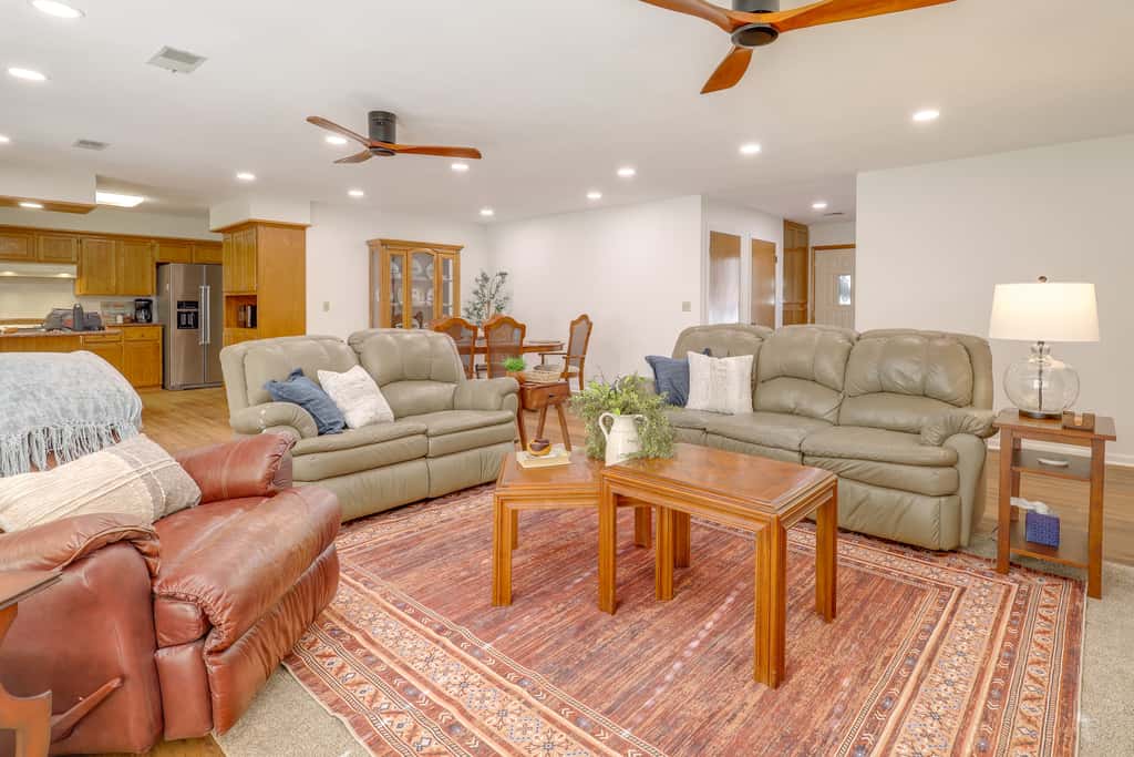 Fish, Hike & Relax: Heber Springs Family Home