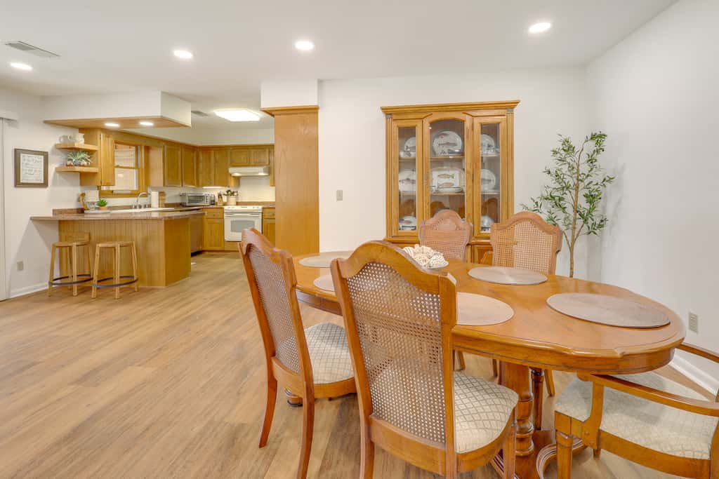 Fish, Hike & Relax: Heber Springs Family Home
