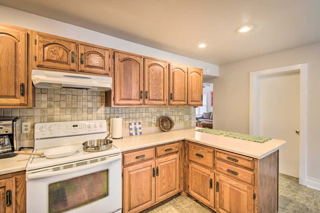 Walkable Lake Elkhart Apt: Dine, Shop, Swim!
