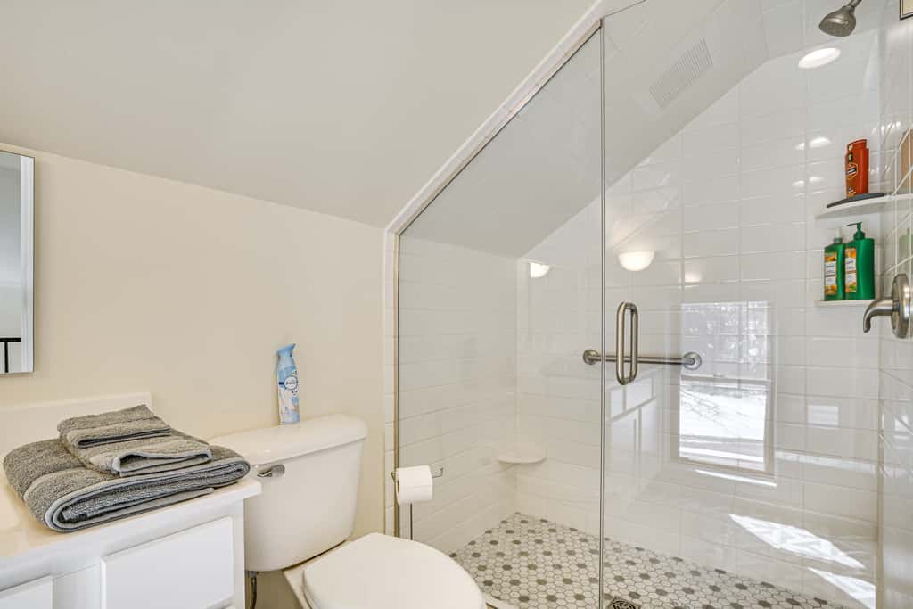2 Mi to Road America: Pet-Friendly Duplex!
