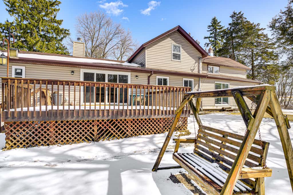 2 Mi to Road America: Pet-Friendly Duplex!