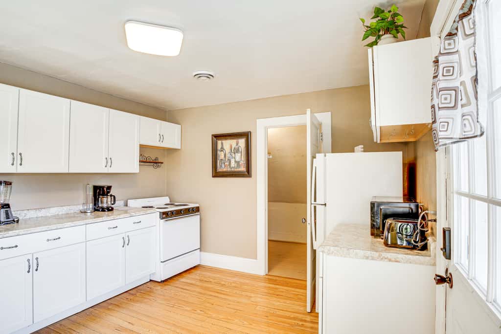 2 Mi to Dtwn: Studio Suite in Sheboygan