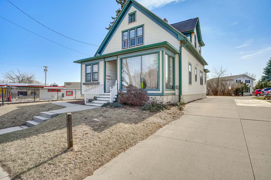 2 Mi to Dtwn: Studio Suite in Sheboygan