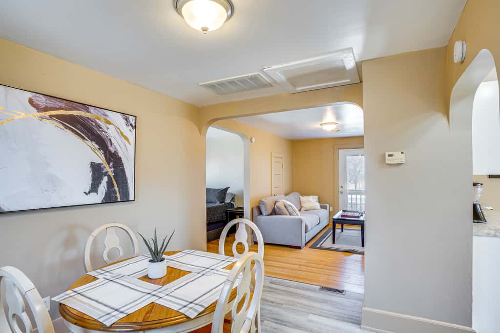 2 Mi to Dtwn: Studio Suite in Sheboygan