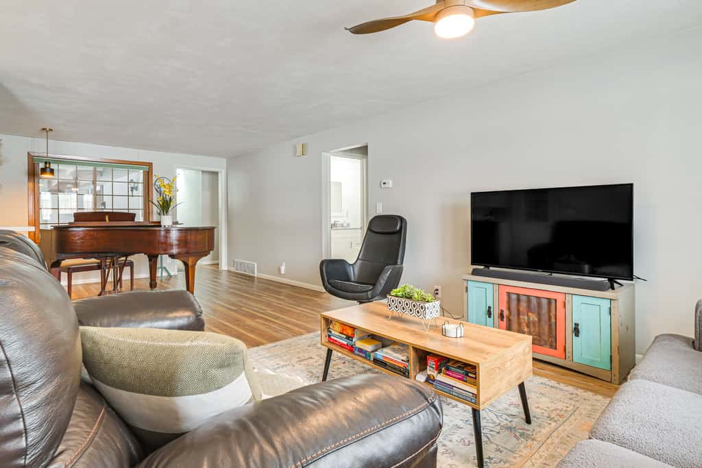 Rice Lake Escape w/ Private Dock: 1 Mi to Main St