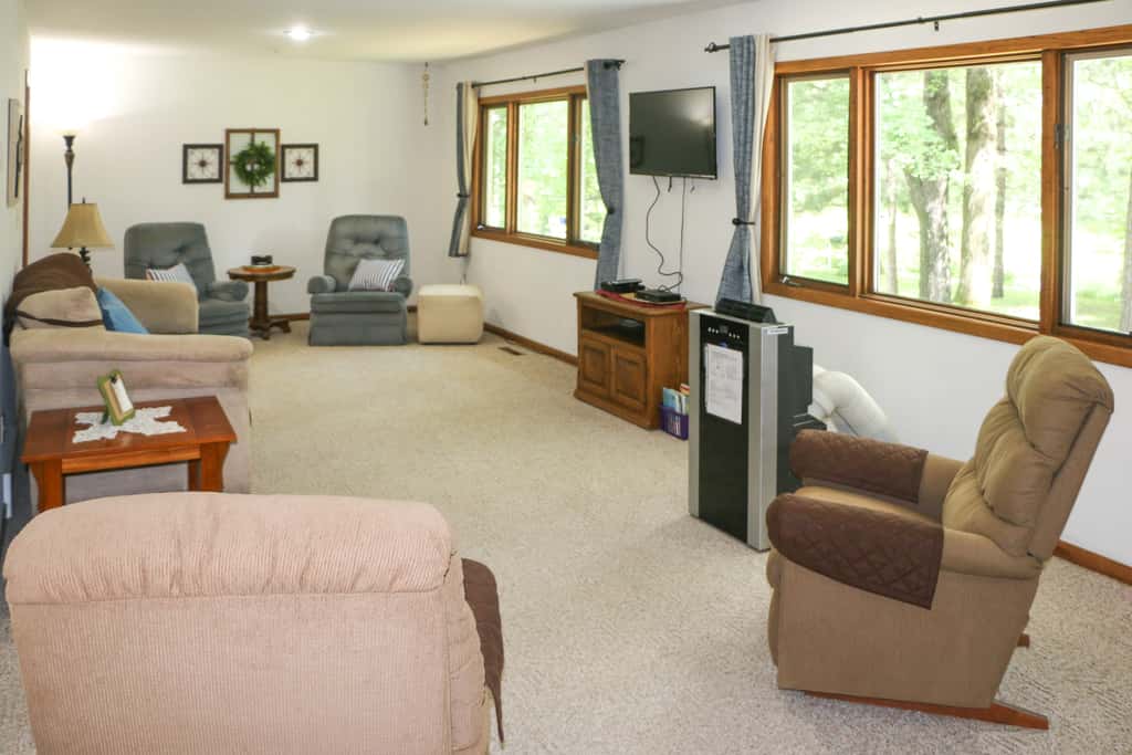 Fishermen's Paradise w/ Fire Pit on Rice Lake!