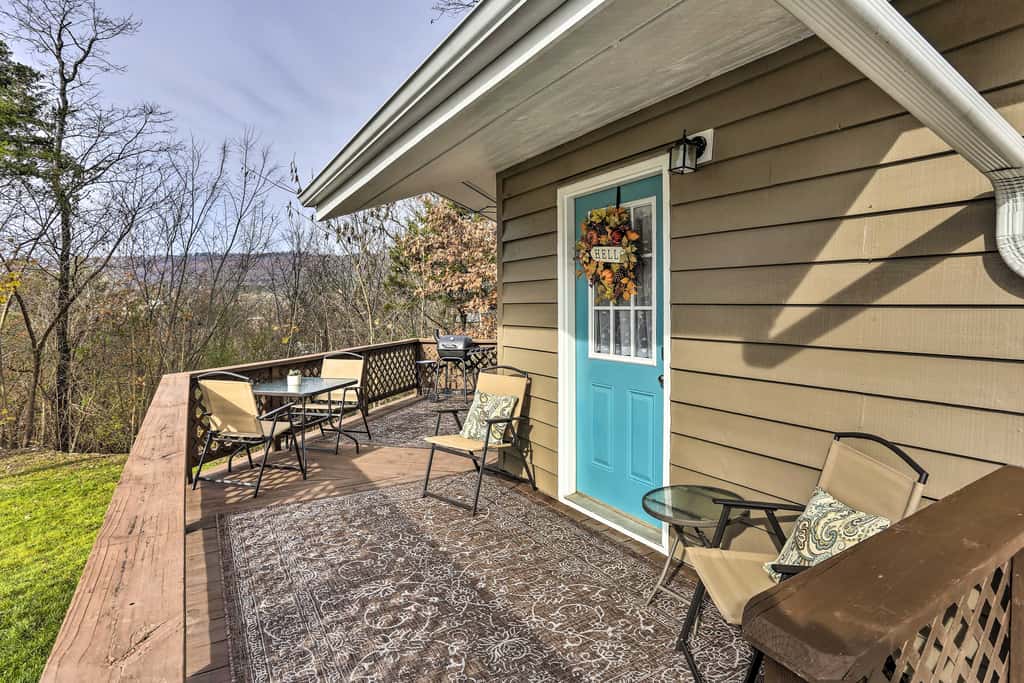 Picturesque Cottage in the Heart of Trenton!