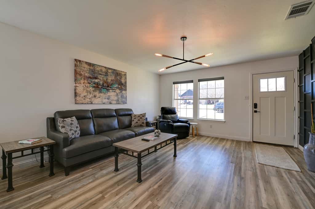 'Little Elm Diamond' - Steps to Lewisville Lake!