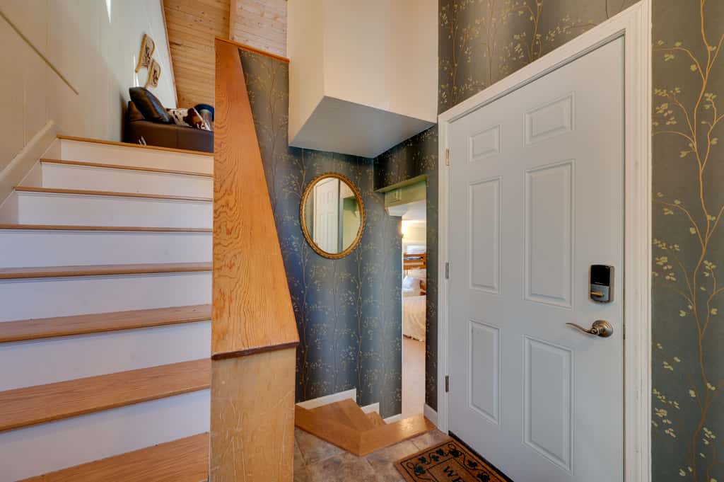 Unique Thornton Townhome: Swim, Ski, & Hike!