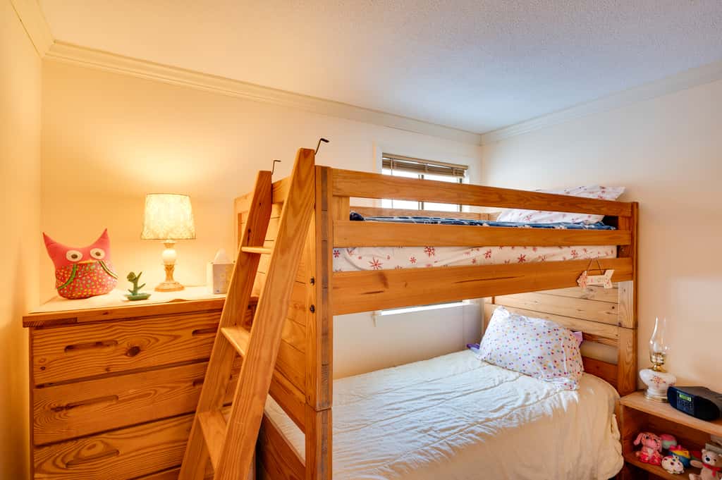 Unique Thornton Townhome: Swim, Ski, & Hike!
