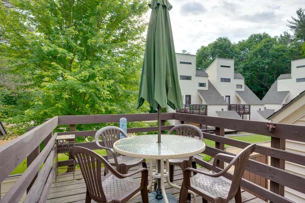 Unique Thornton Townhome: Swim, Ski, & Hike!