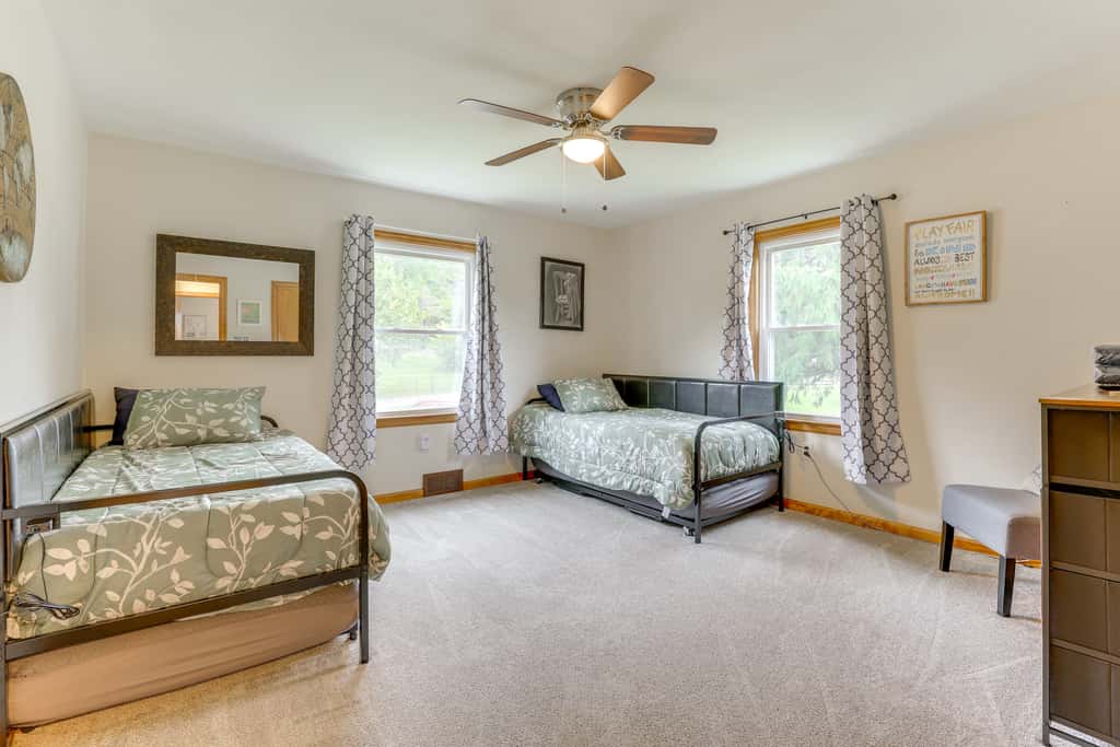4 Mi to Main Street! Family Getaway in Zanesville