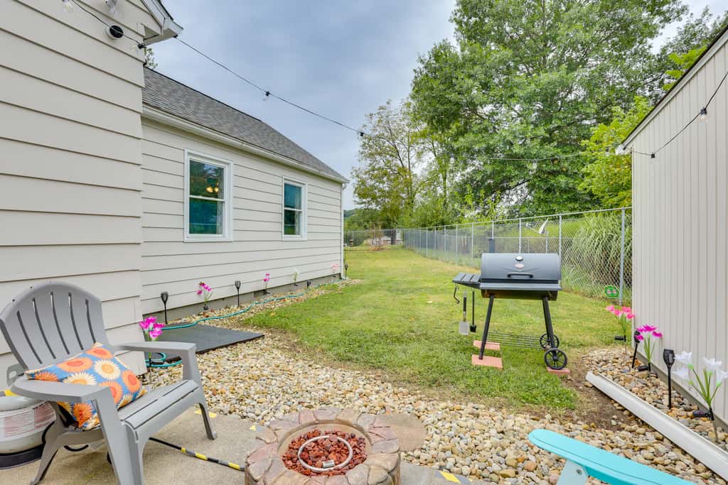 4 Mi to Main Street! Family Getaway in Zanesville