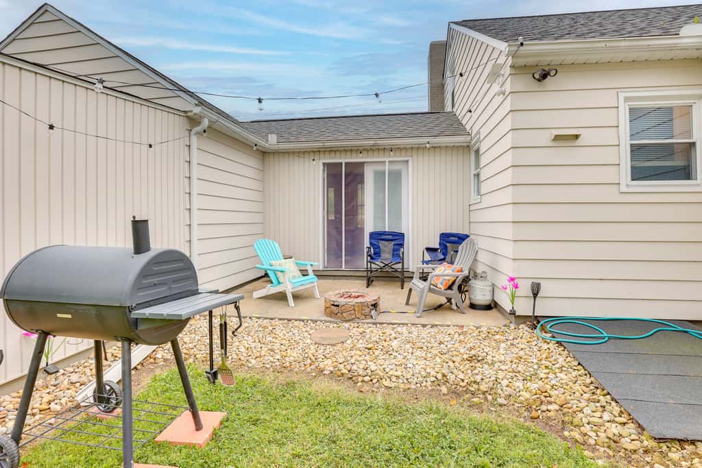 4 Mi to Main Street! Family Getaway in Zanesville