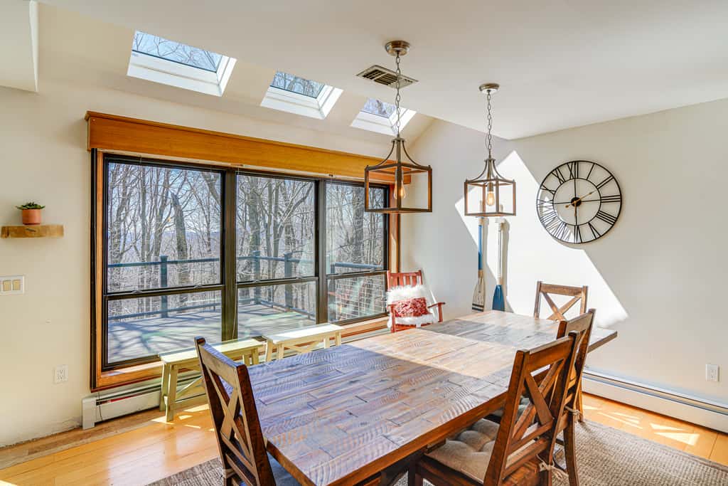 Deck & Game Room: Family Wilmington Retreat