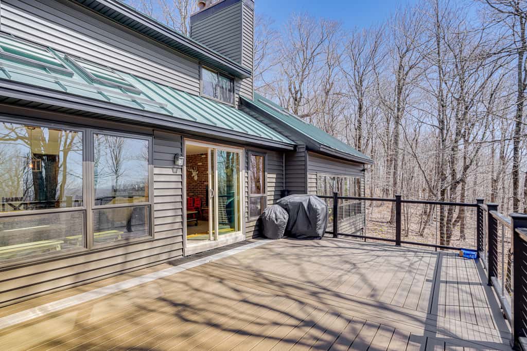 Deck & Game Room: Family Wilmington Retreat