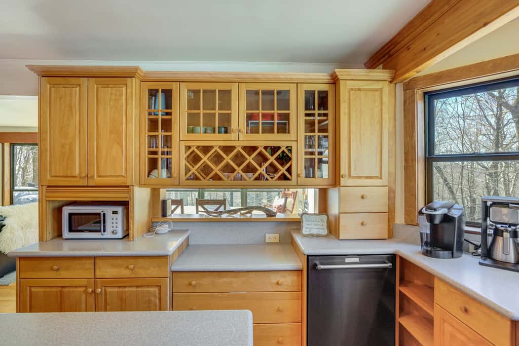 Deck & Game Room: Family Wilmington Retreat