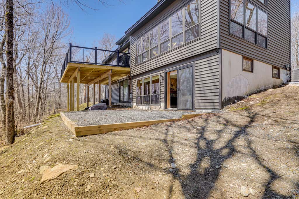 Deck & Game Room: Family Wilmington Retreat