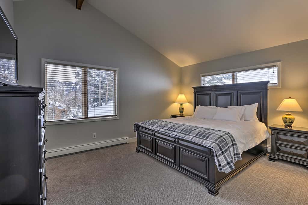 Avon Duplex w/ Hot Tub: Near Vail Hiking & Golf!